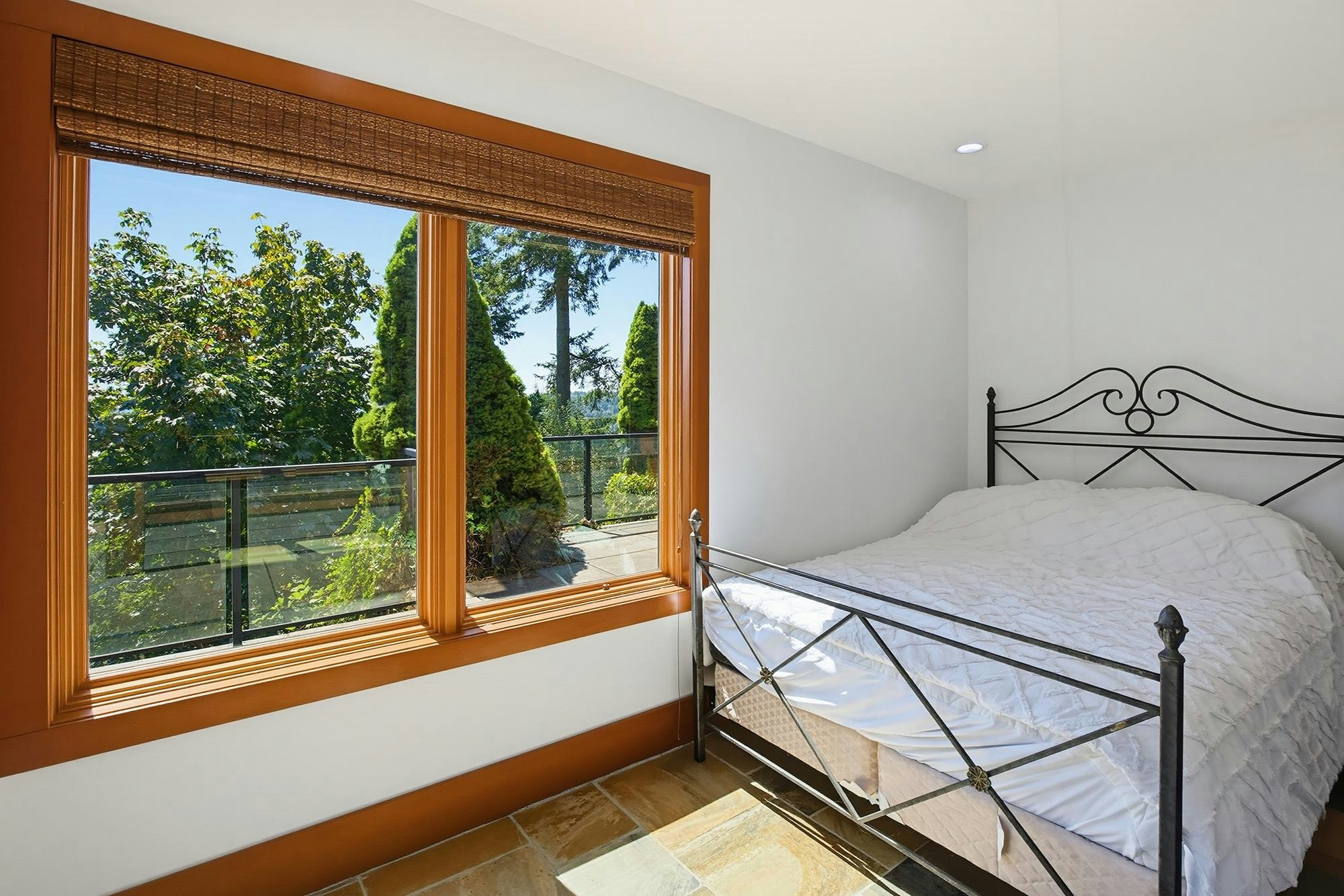 34869 Ferndale Avenue, Mission, BC, V2V 7C8 - 34