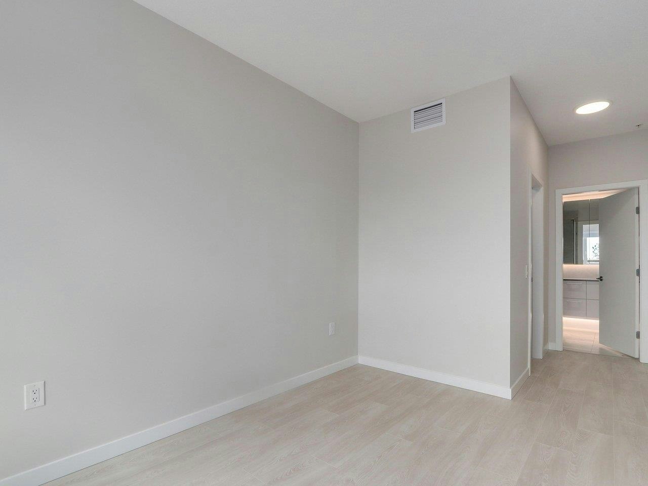 304-110 E 17th Street, North Vancouver, BC, V5V 1A1 - 10