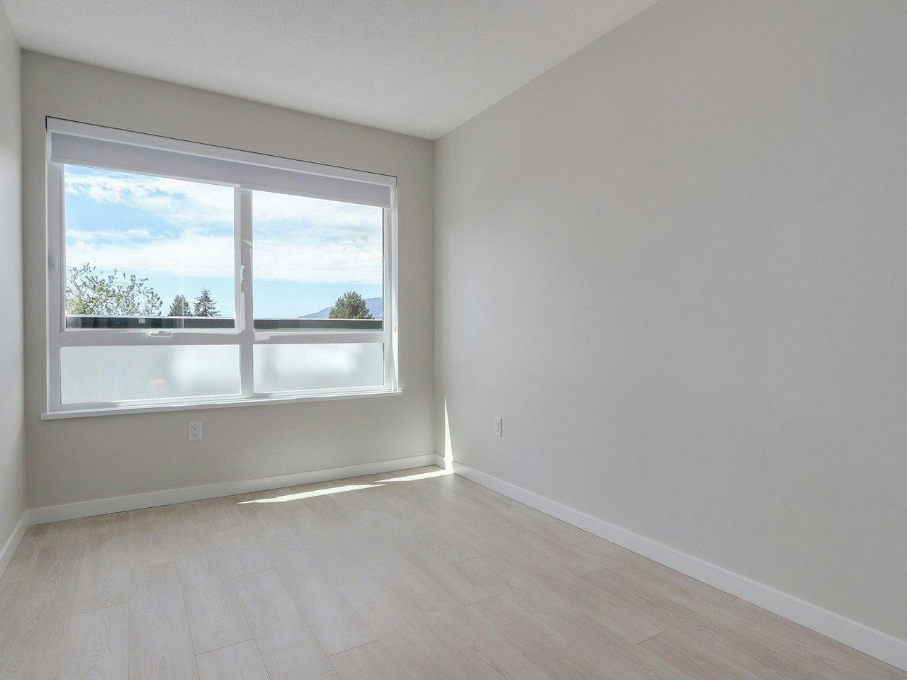 304-110 E 17th Street, North Vancouver, BC, V5V 1A1 - 9