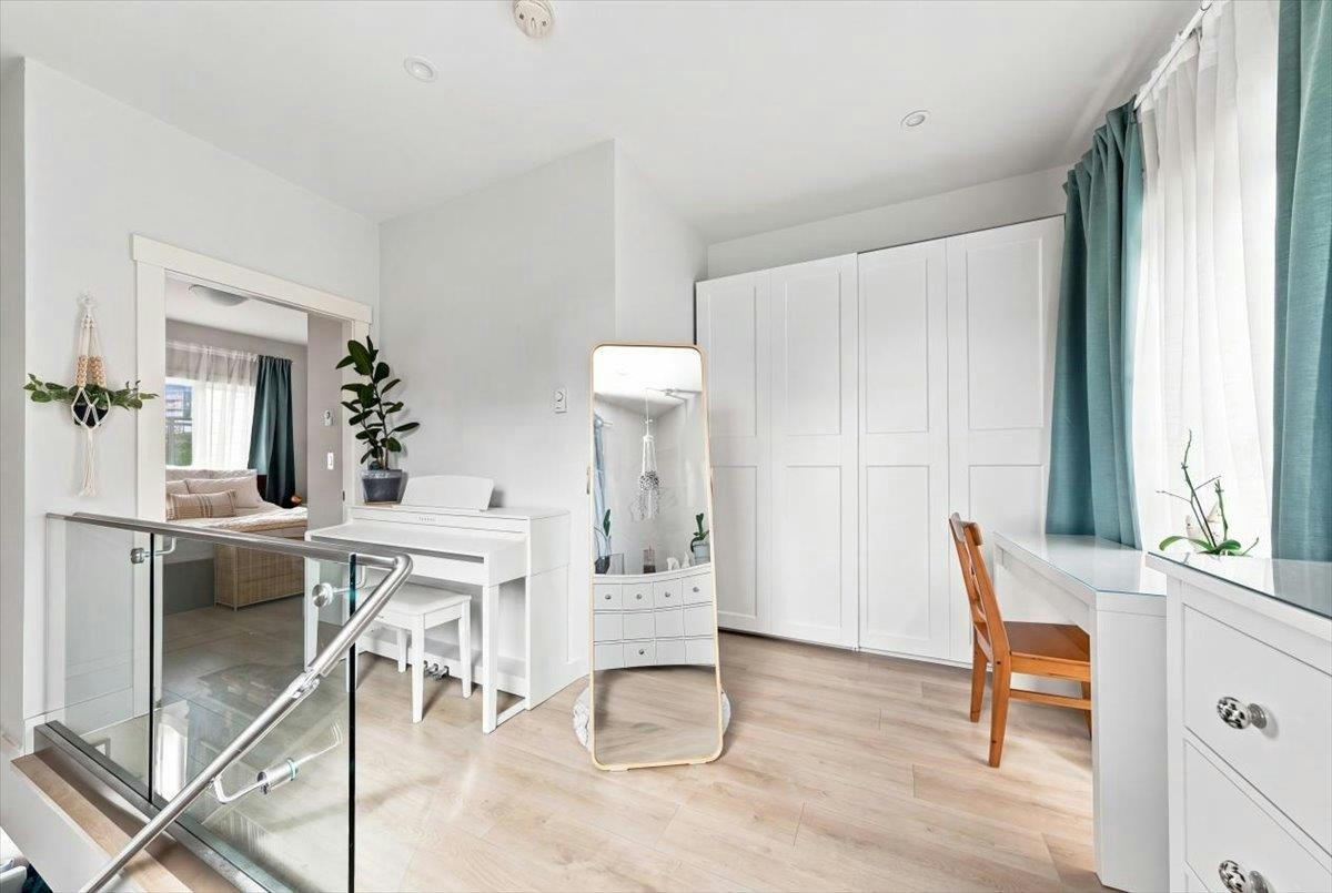 226 E 8th Street, North Vancouver, BC, V7L 1Z1 - 17
