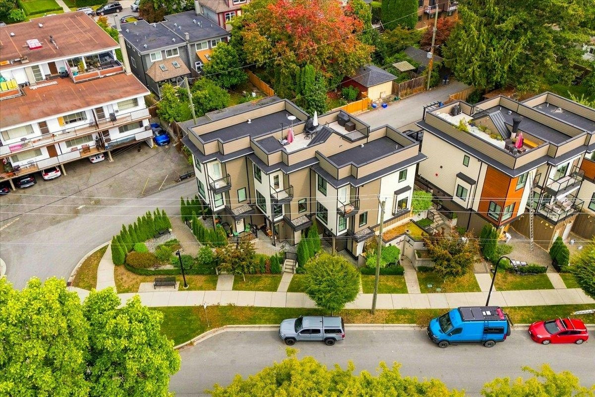 226 E 8th Street, North Vancouver, BC, V7L 1Z1 - 26