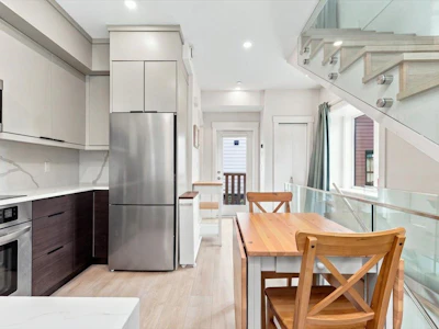 226 E 8th Street - 5