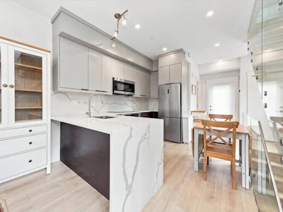 226 E 8th Street - 4