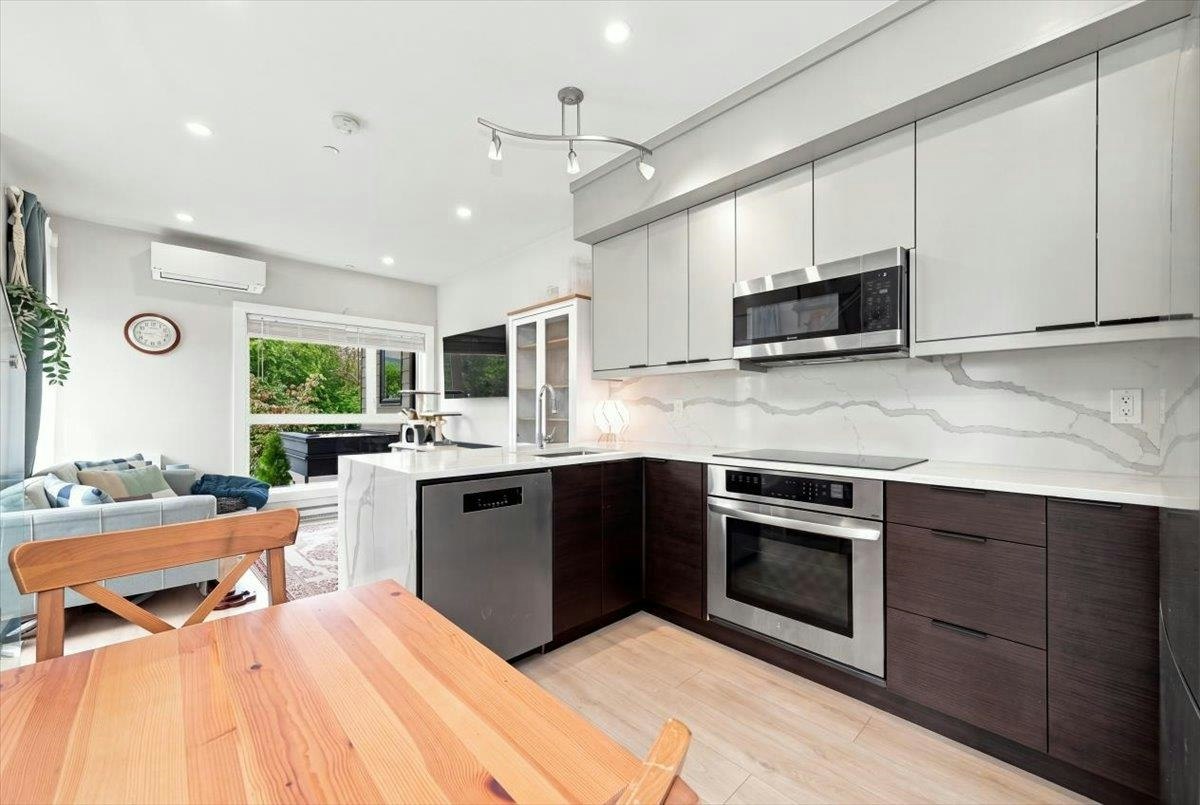 226 E 8th Street - 3