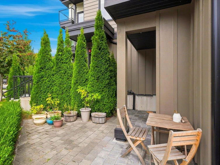 226 E 8th Street, North Vancouver, BC, V7L 1Z1 - 23