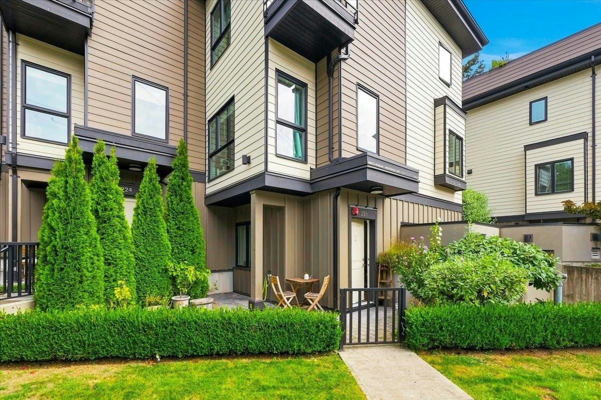 226 E 8th Street - 2