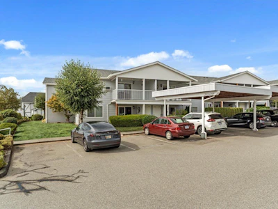 232-32691 Garibaldi Drive - 2