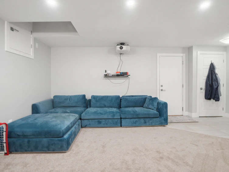 1402 Shay Street, Coquitlam, BC, V3E 0L5 - 32