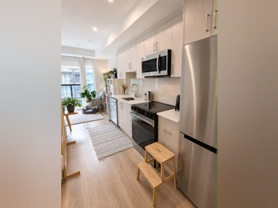 E405-13858 108 Avenue - 4