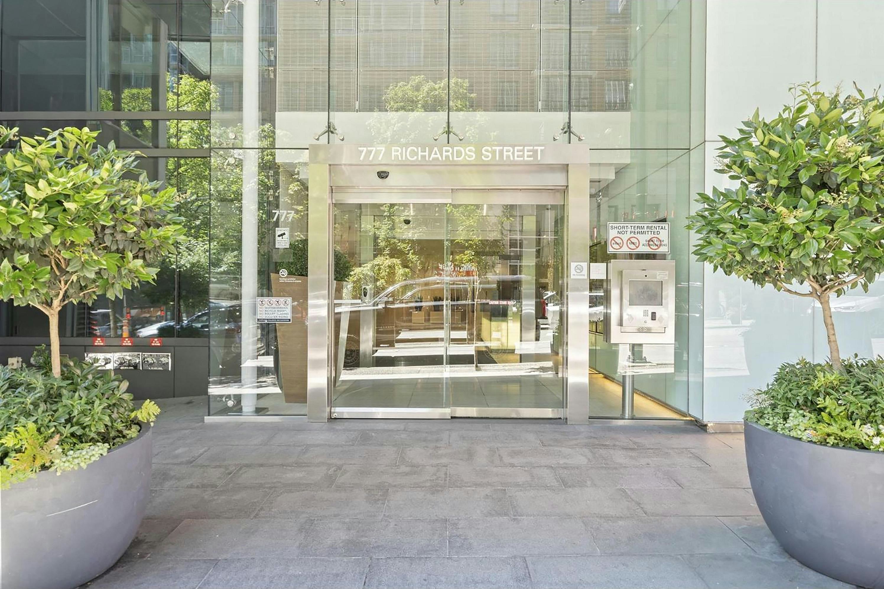 3110-777 Richards Street, Vancouver, BC, V6B 0M6