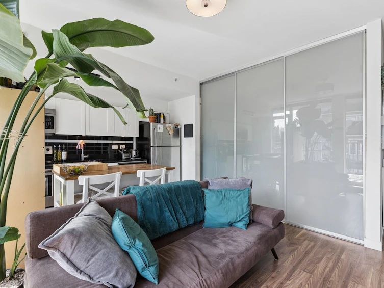 406-2511 Quebec Street, Vancouver, BC, V5T 0B6 - 6