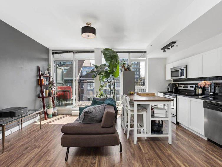 406-2511 Quebec Street, Vancouver, BC, V5T 0B6 - 2
