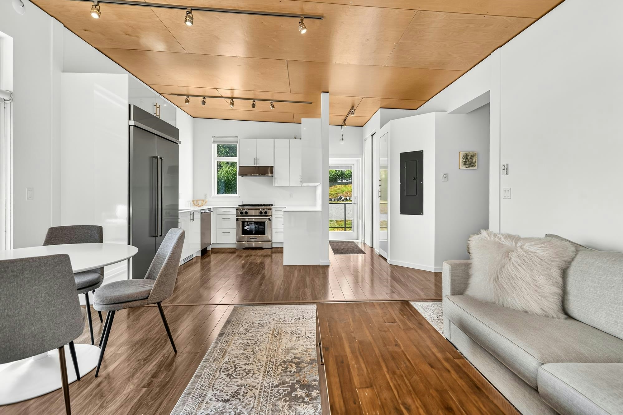 604 Woodland Avenue, Gibsons, BC, V0N 1V1 - 21