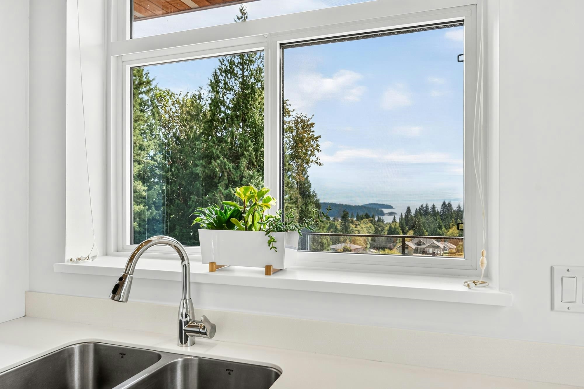 604 Woodland Avenue, Gibsons, BC, V0N 1V1 - 25