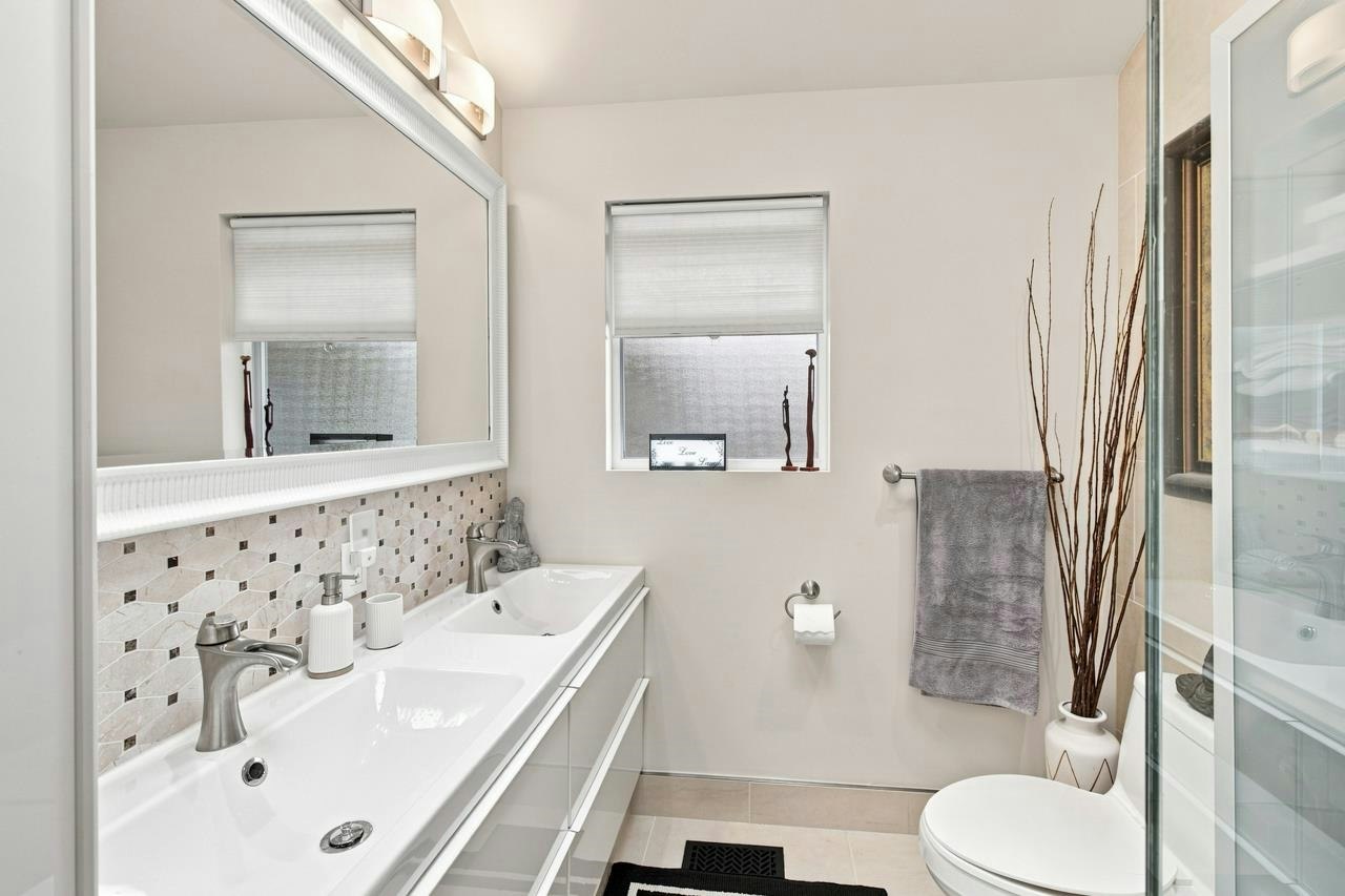 9211 Chapmond Crescent, Richmond, BC, V7E 1M6 - 18