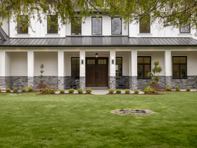 1-606 202 Street - 2