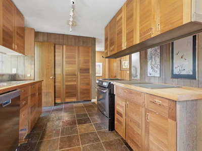 792 W 54th Avenue - 4