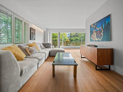 204-5475 Vine Street - 3