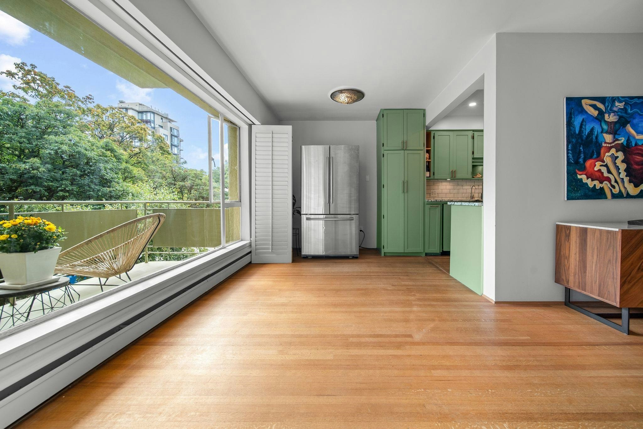 204-5475 Vine Street - 5