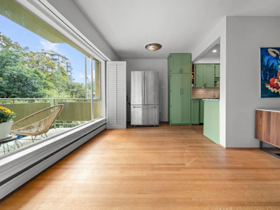 204-5475 Vine Street - 5