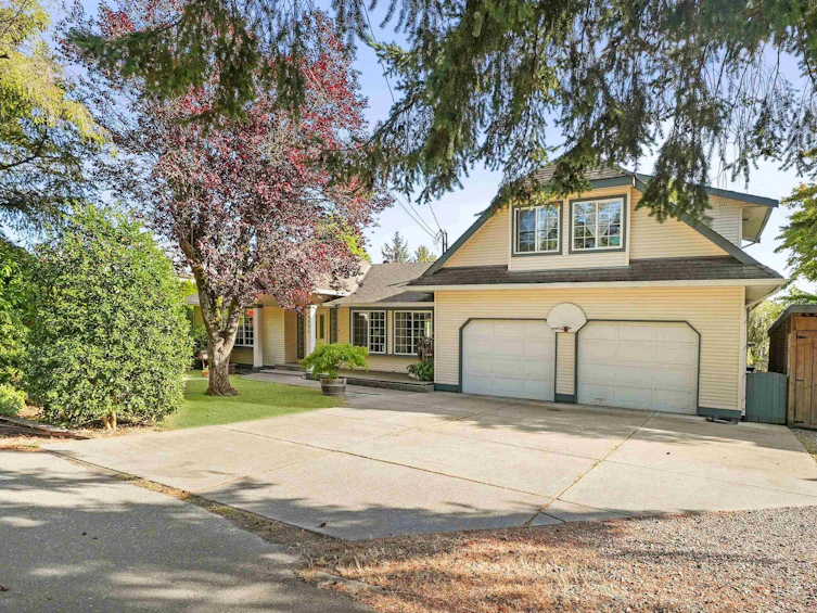 20094 24 Avenue, Langley, BC, V2Z 1Z7