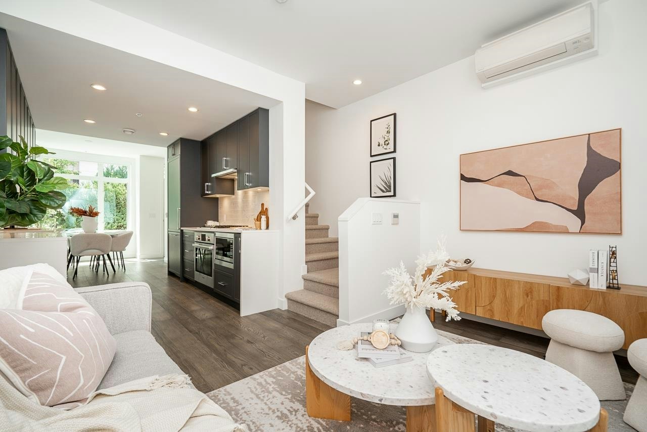 533 W 29th Avenue, Vancouver, BC, V5Z 2H8