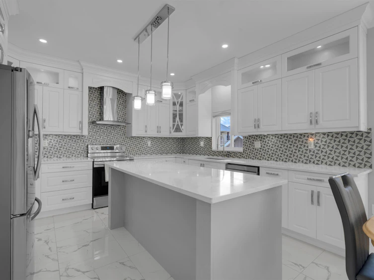 2725 Lefeuvre Road, Abbotsford, BC, V4X 1H5 - 9