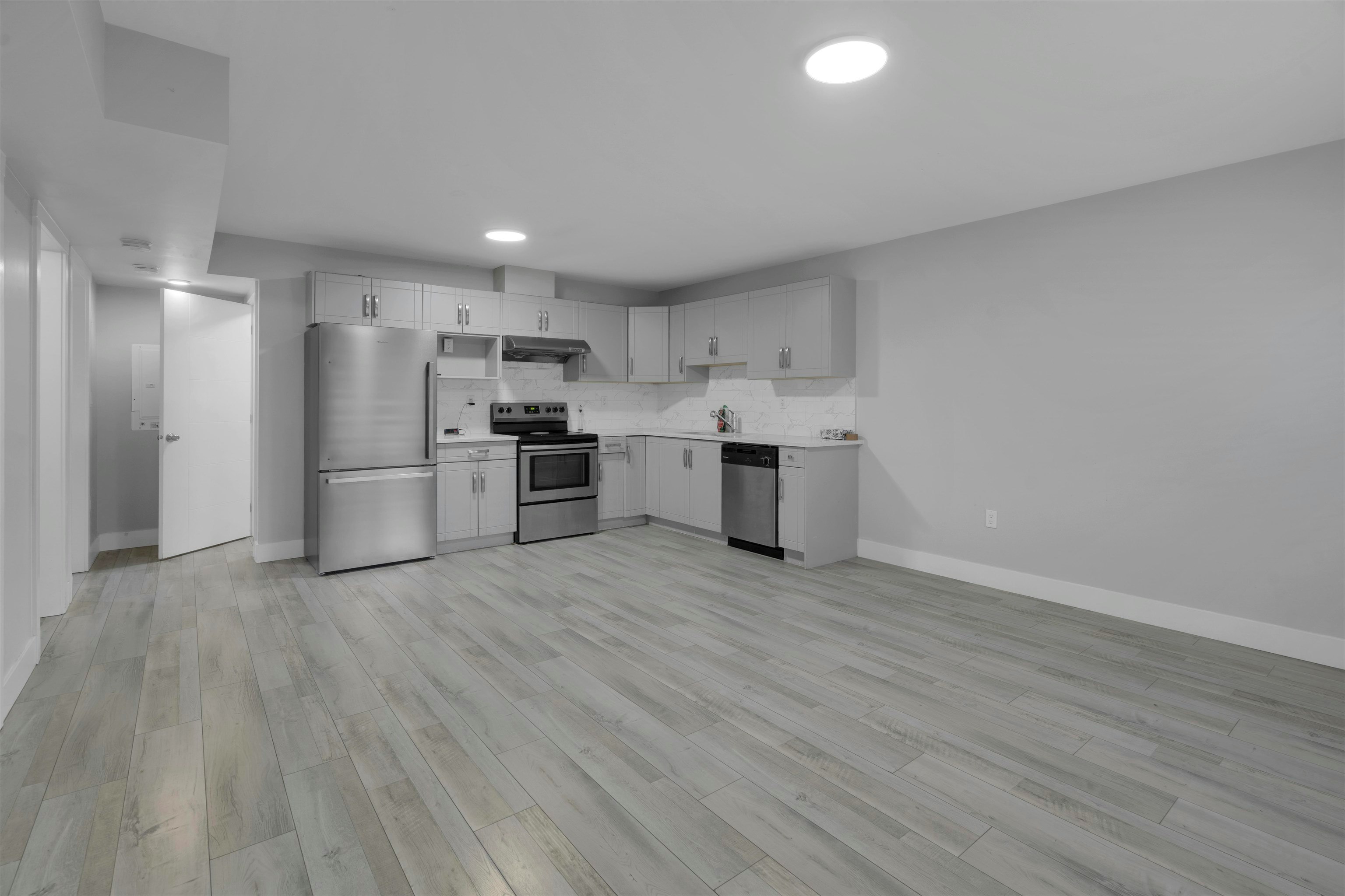 2725 Lefeuvre Road, Abbotsford, BC, V4X 1H5 - 23