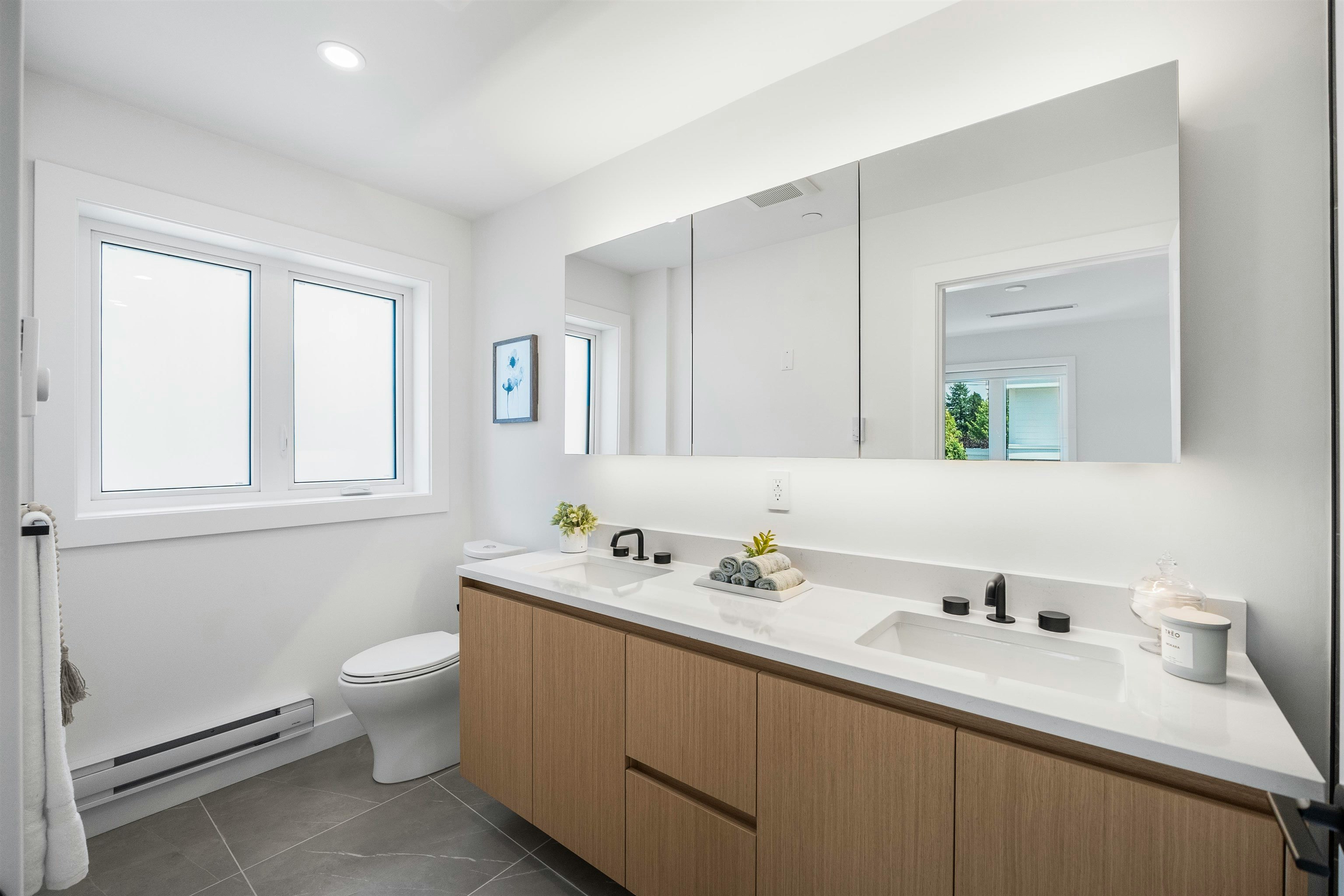 1010 W 52nd Avenue, Vancouver, BC, V6P 1H5 - 6