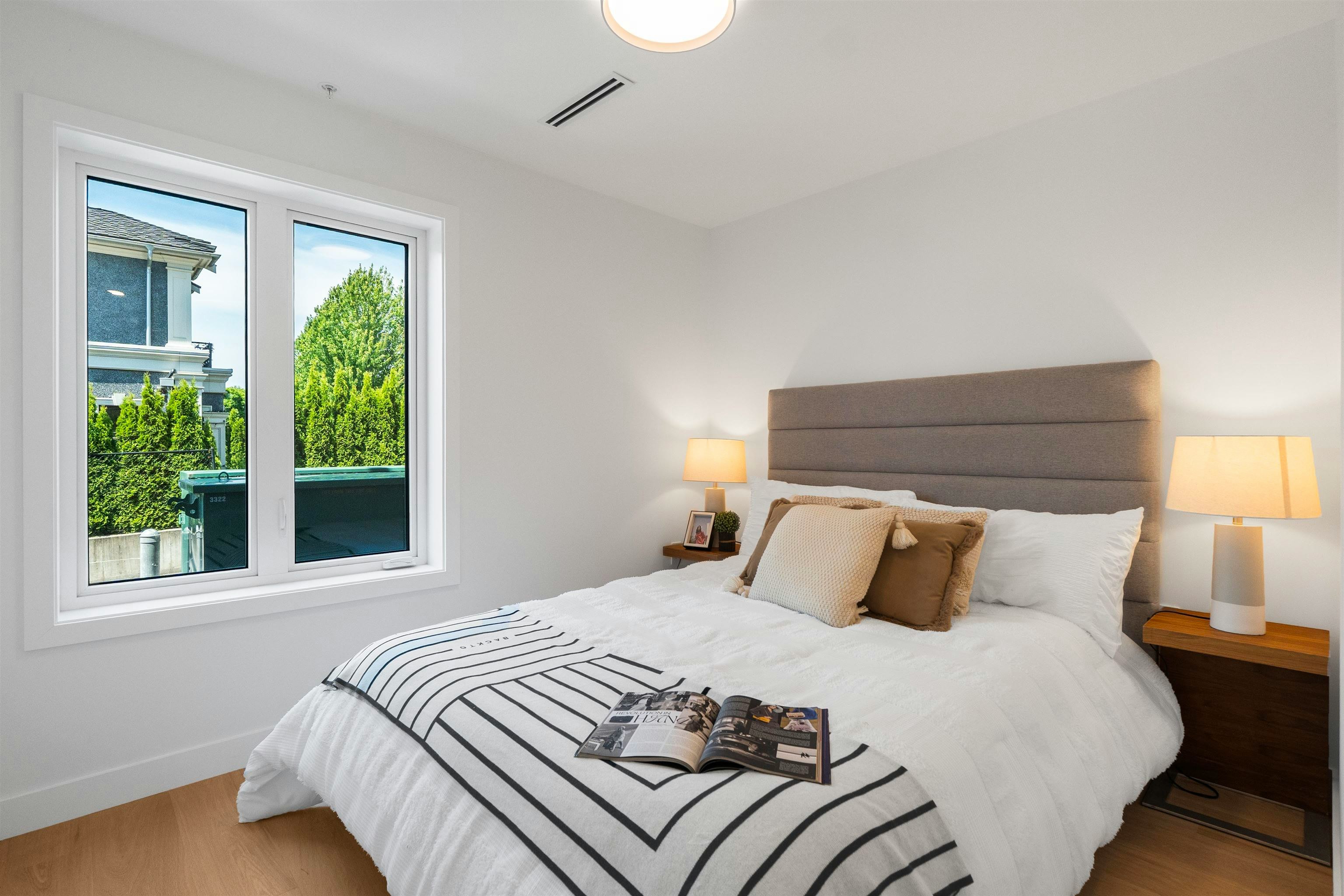 1012 W 52nd Avenue, Vancouver, BC, V6P 1H5 - 3