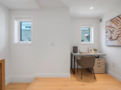 6815 Oak Street - 5