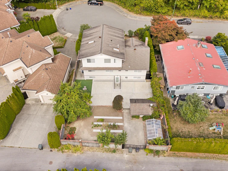 9152 Klenner Drive, Burnaby, BC, V3N 4E5 - 37