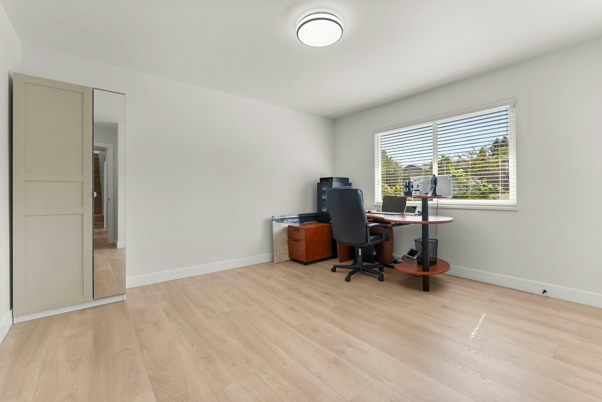 9152 Klenner Drive, Burnaby, BC, V3N 4E5 - 16