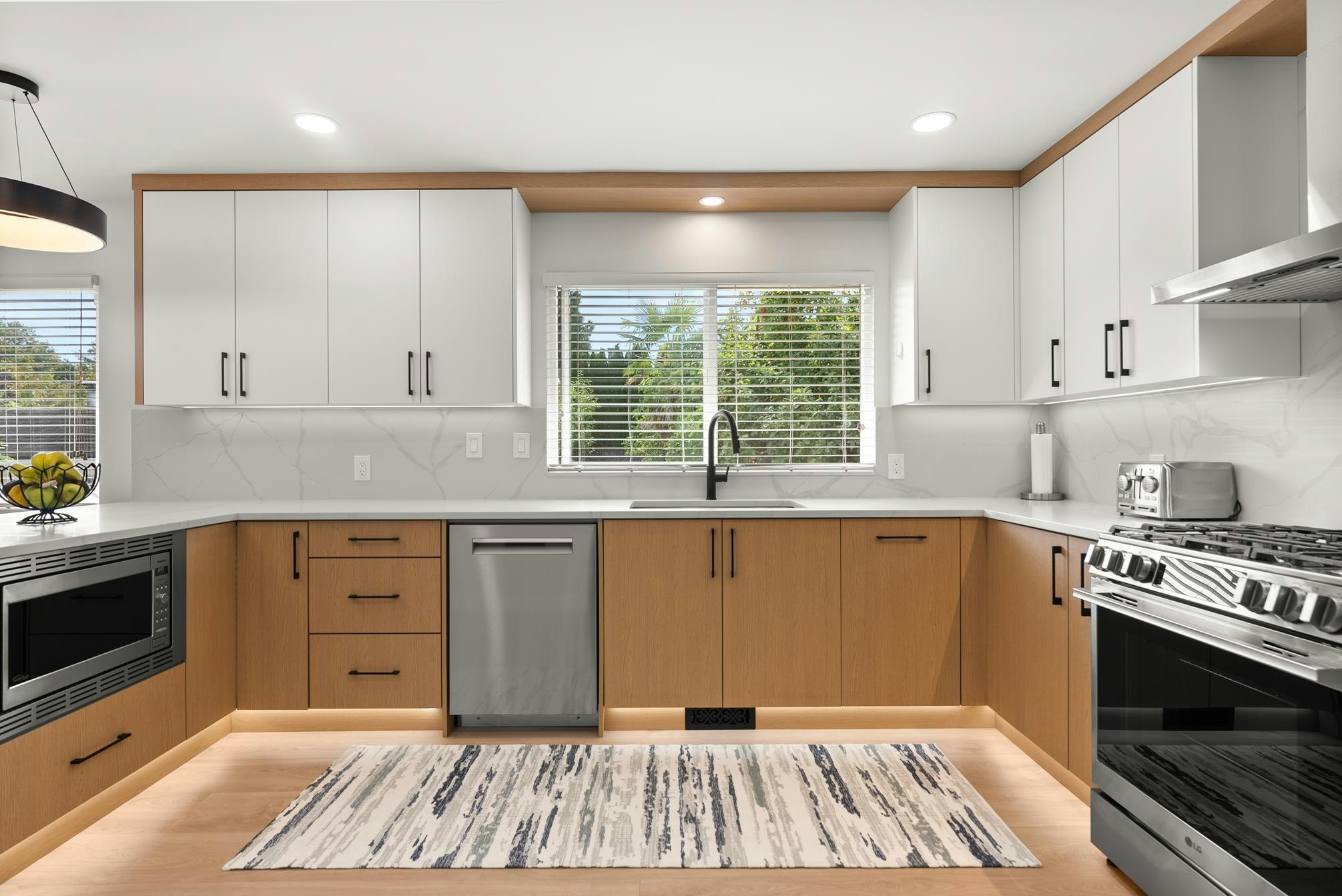 9152 Klenner Drive, Burnaby, BC, V3N 4E5 - 7