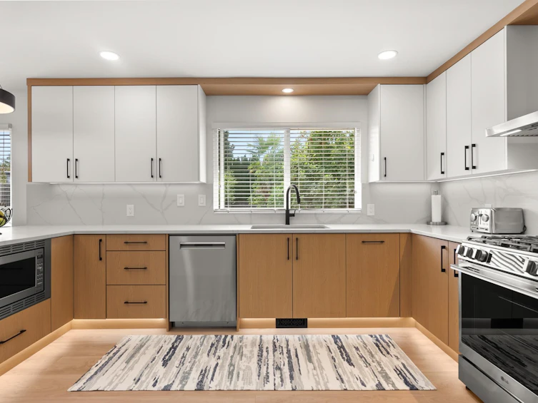 9152 Klenner Drive, Burnaby, BC, V3N 4E5 - 7
