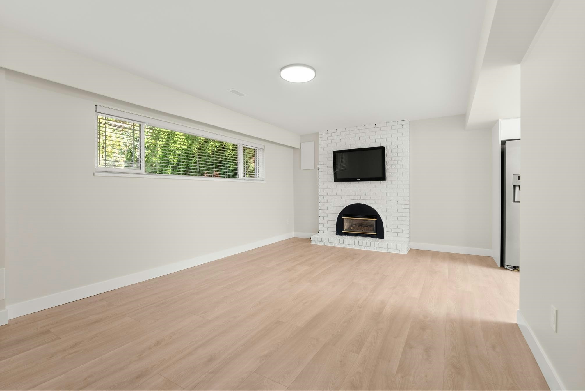 9152 Klenner Drive, Burnaby, BC, V3N 4E5 - 31