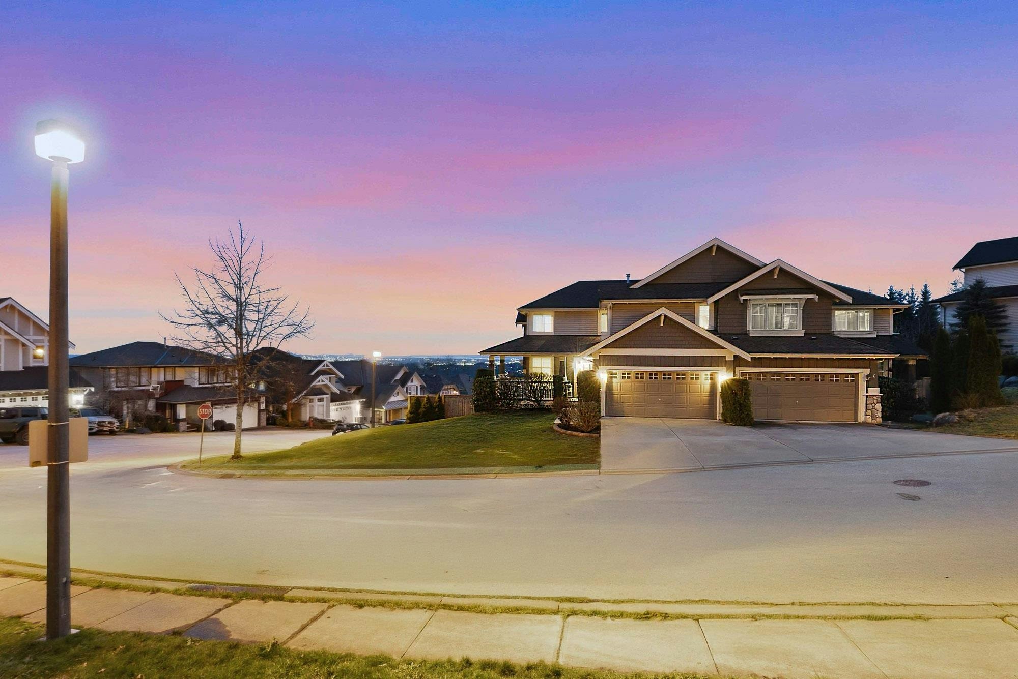 4 Hickory Drive, Port Moody, BC, V3H 5L9