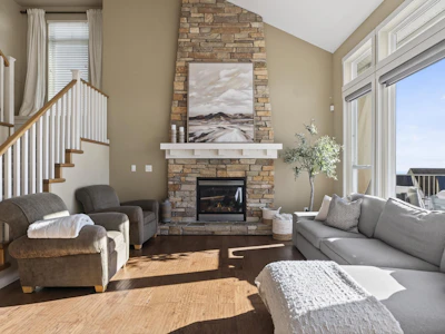 4 Hickory Drive - 4
