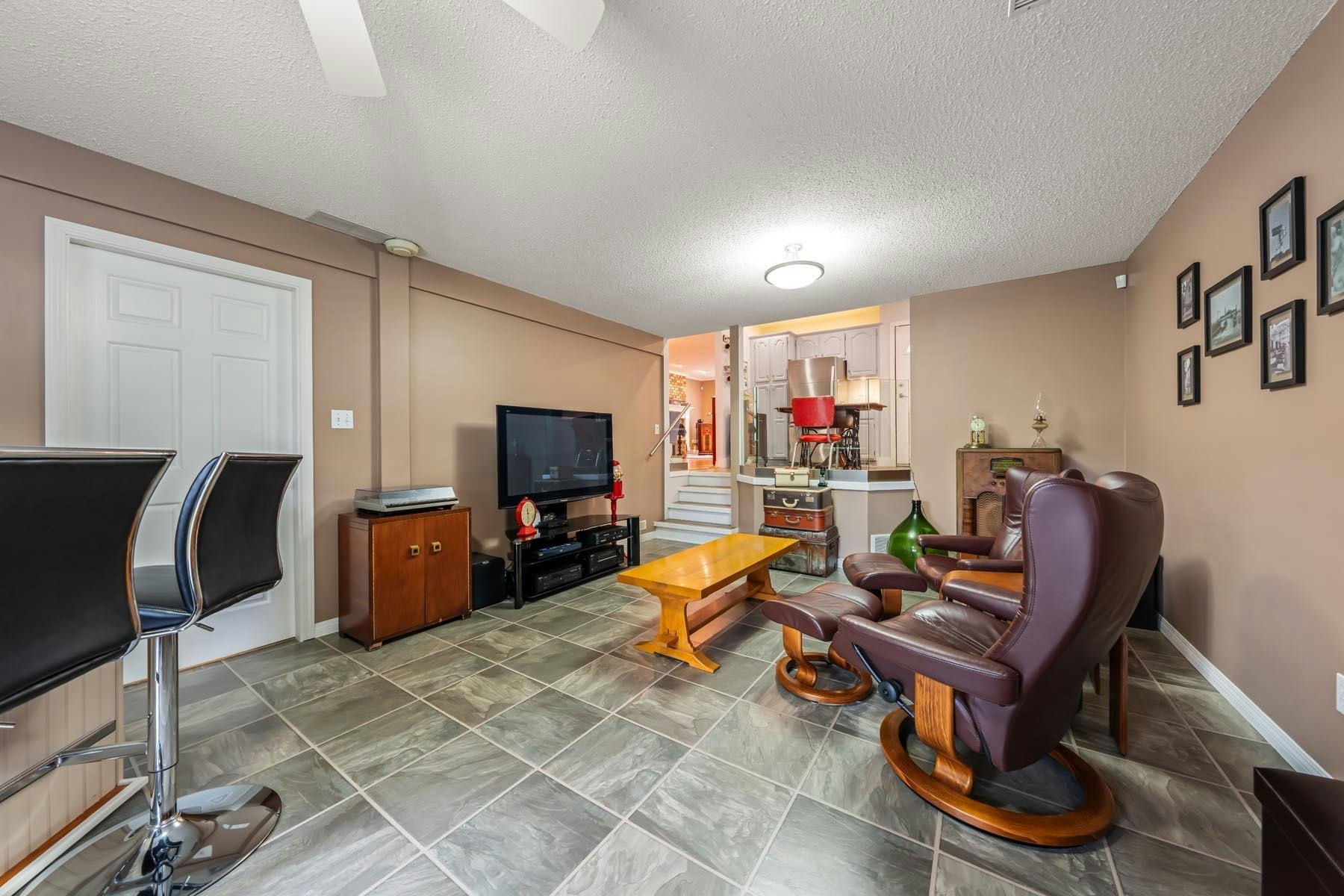 3162 Oxford Street, Port Coquitlam, BC, V3B 4C5 - 14