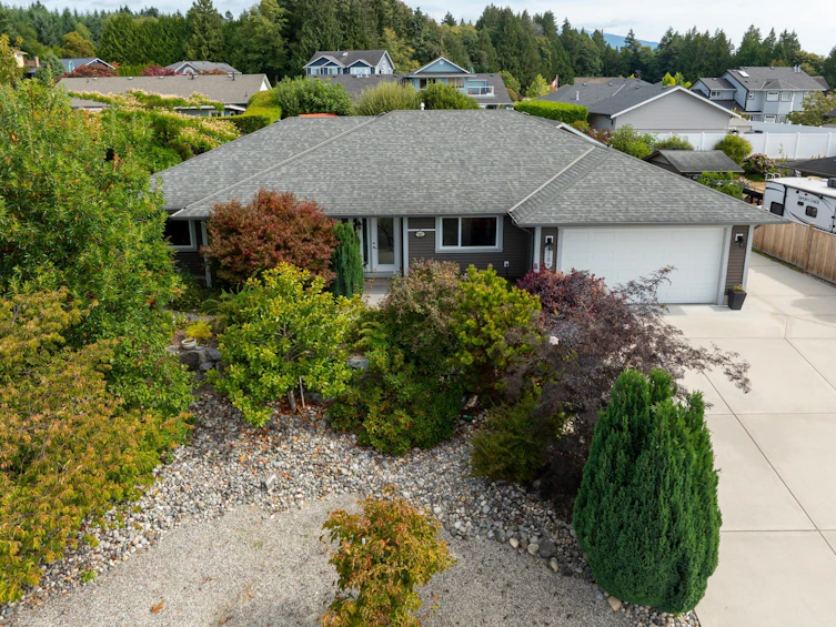 4784 Tamarack Place, Sechelt, BC, V7Z 0E8