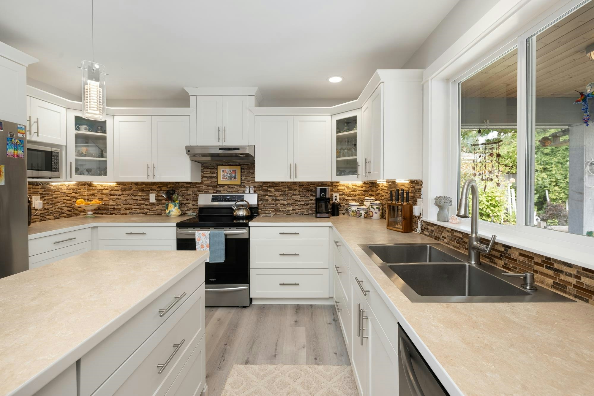 4784 Tamarack Place, Sechelt, BC, V7Z 0E8 - 11