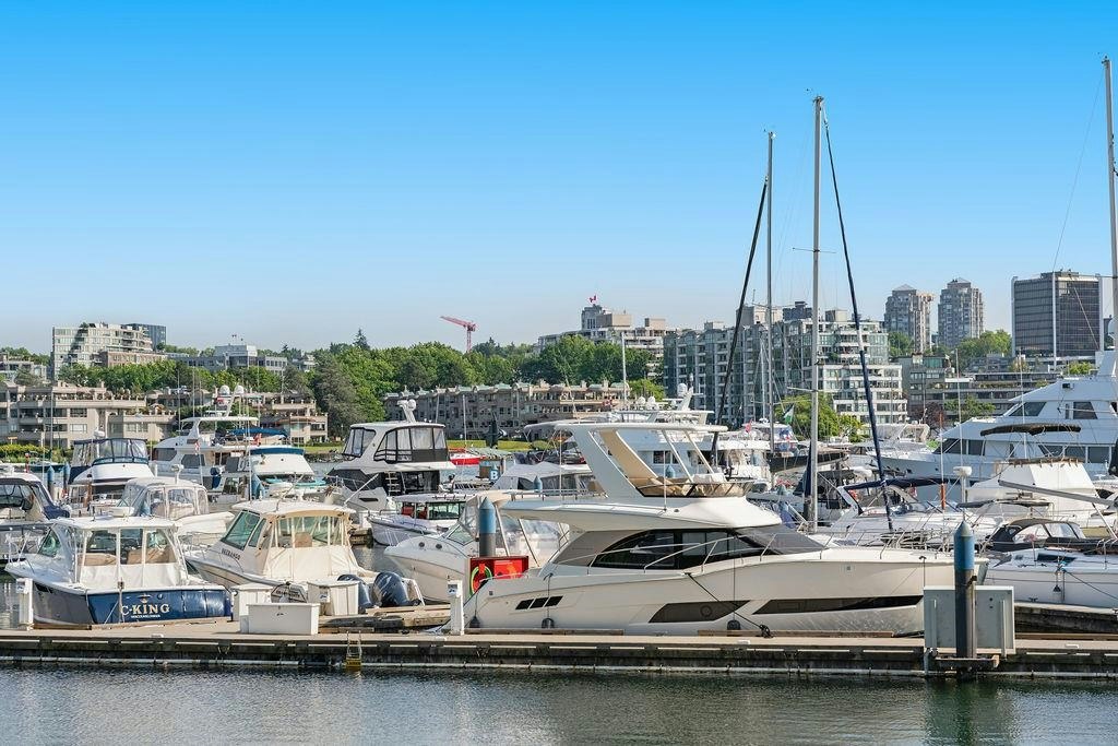 3302-193 Aquarius Mews, Vancouver, BC, V6Z 2Z2 - 37