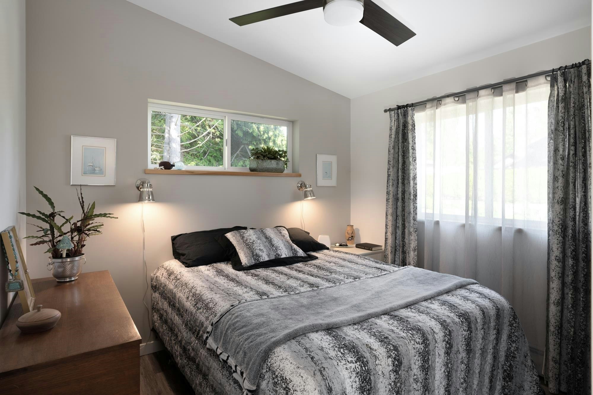 7835 Redrooffs Road, Halfmoon Bay, BC, V7Z 1A4 - 16