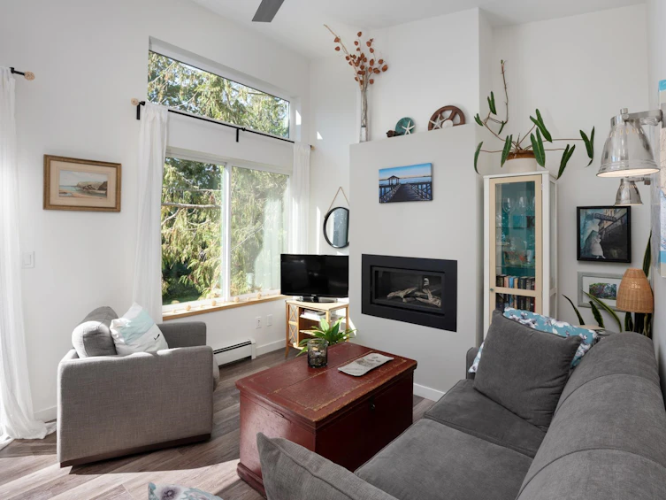 7835 Redrooffs Road, Halfmoon Bay, BC, V7Z 1A4 - 11