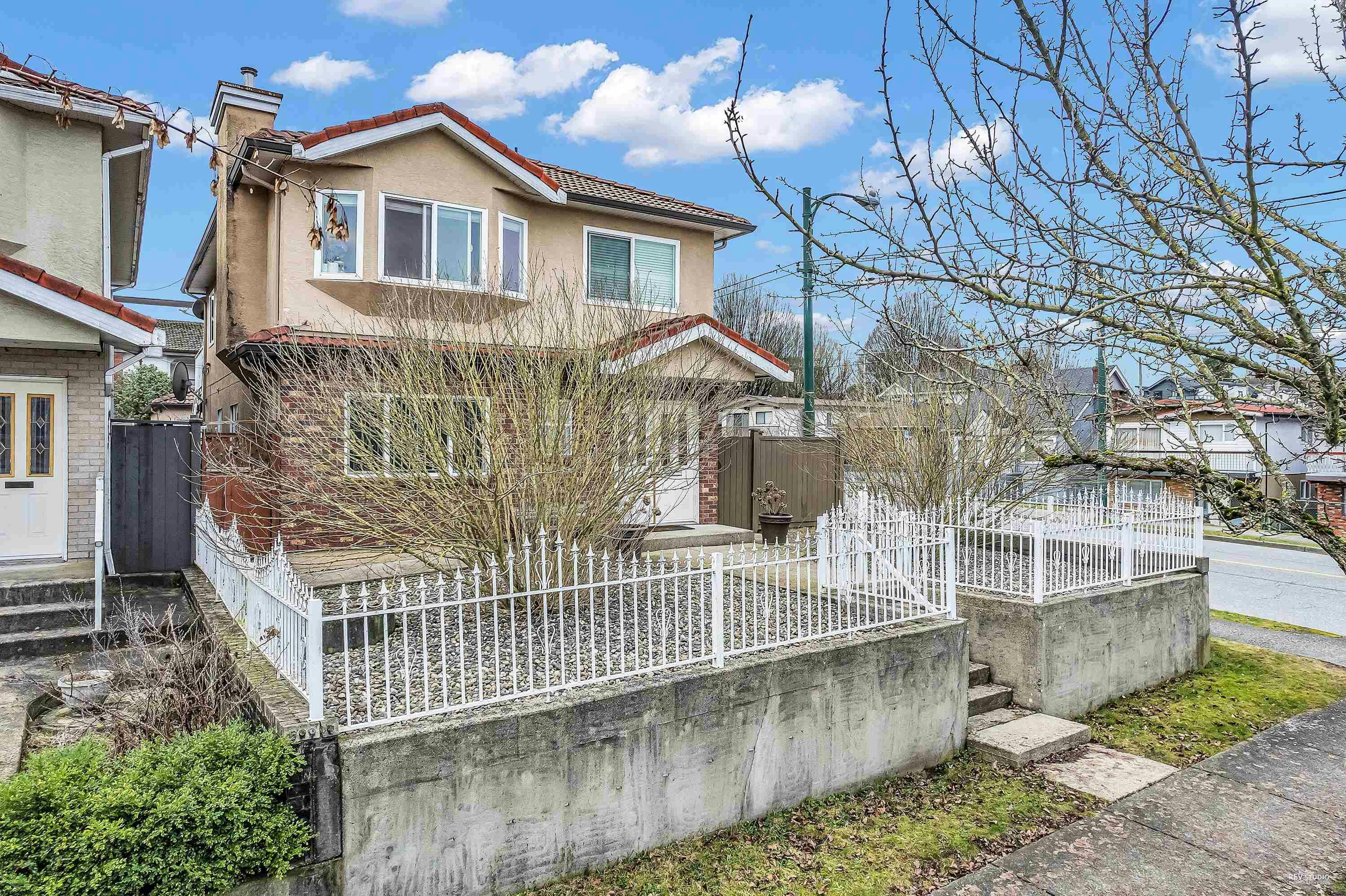 2808 Horley Street, Vancouver, BC, V5R 4R9