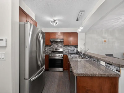 105-5740 Toronto Road - 3