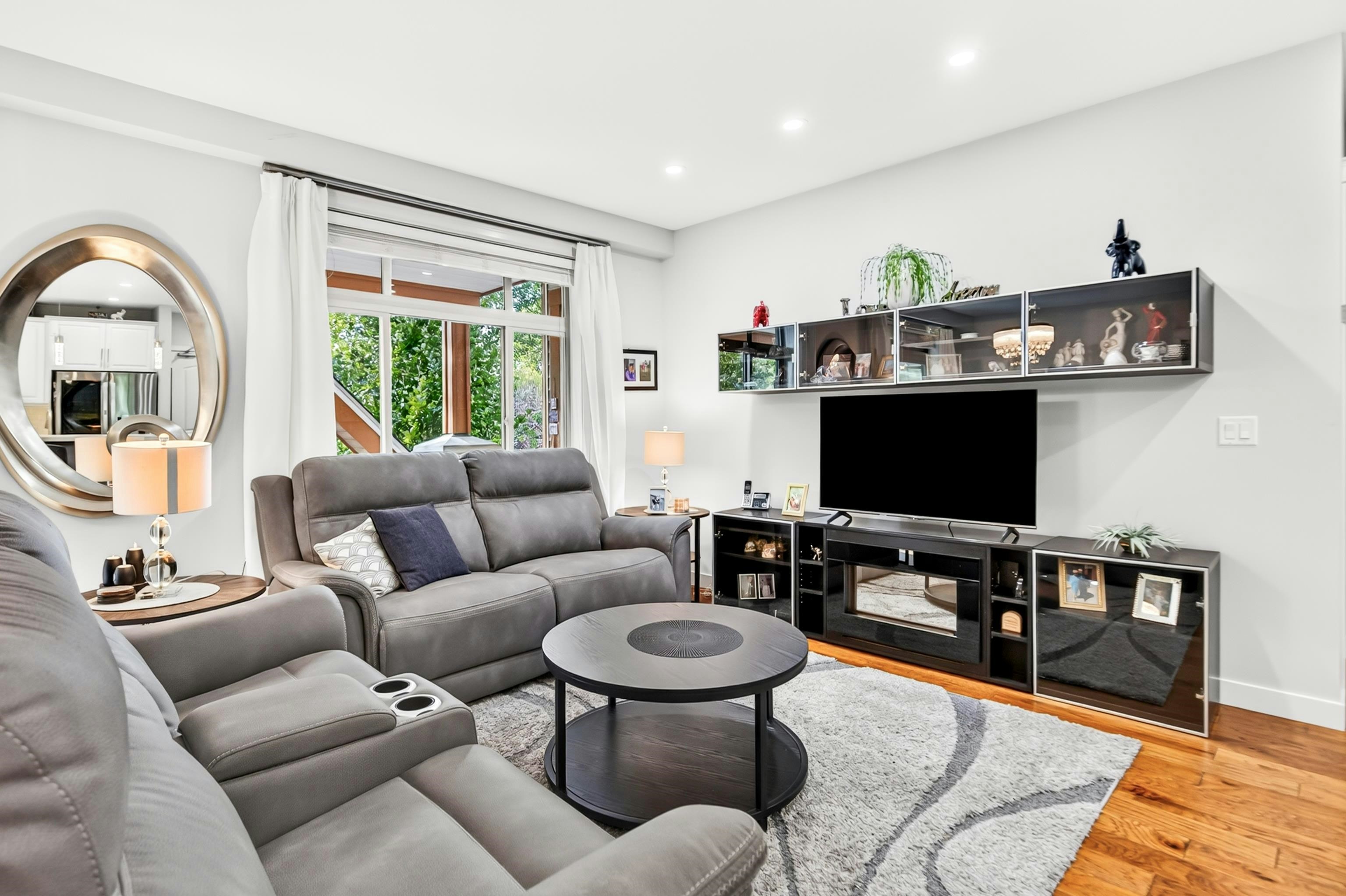 208-12565 190a Street - 4