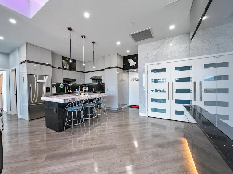 2303-691 North Road, Burnaby, BC, V3J 0H9 - 18