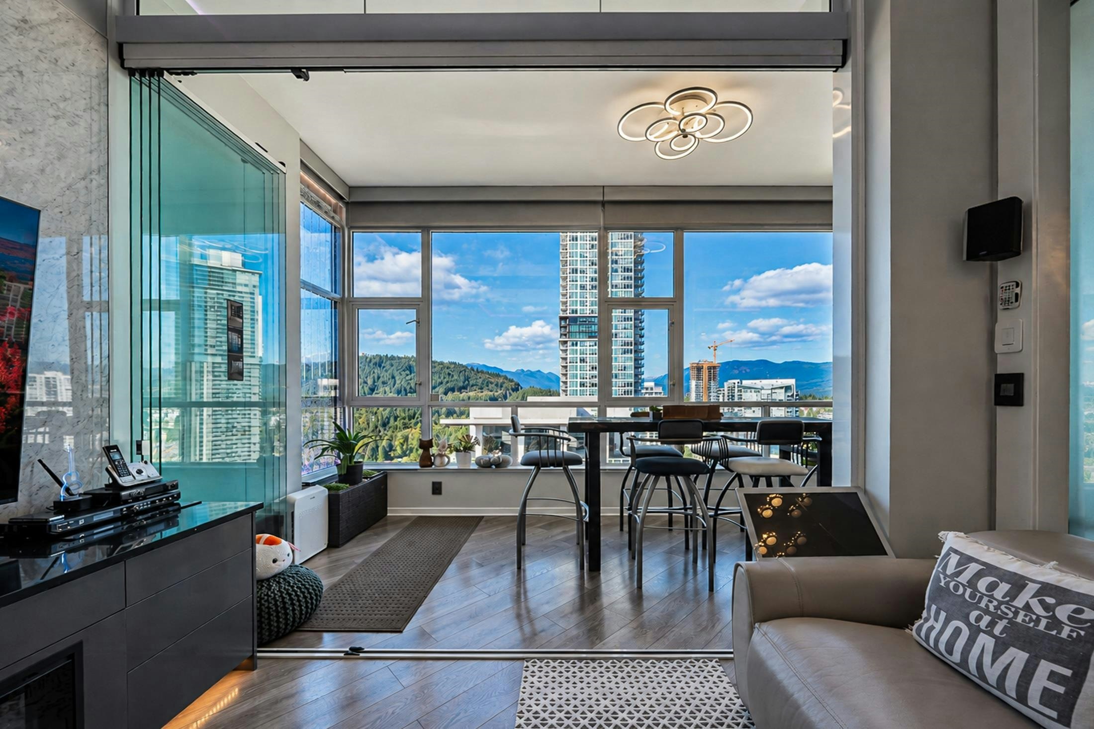 2303-691 North Road, Burnaby, BC, V3J 0H9 - 8