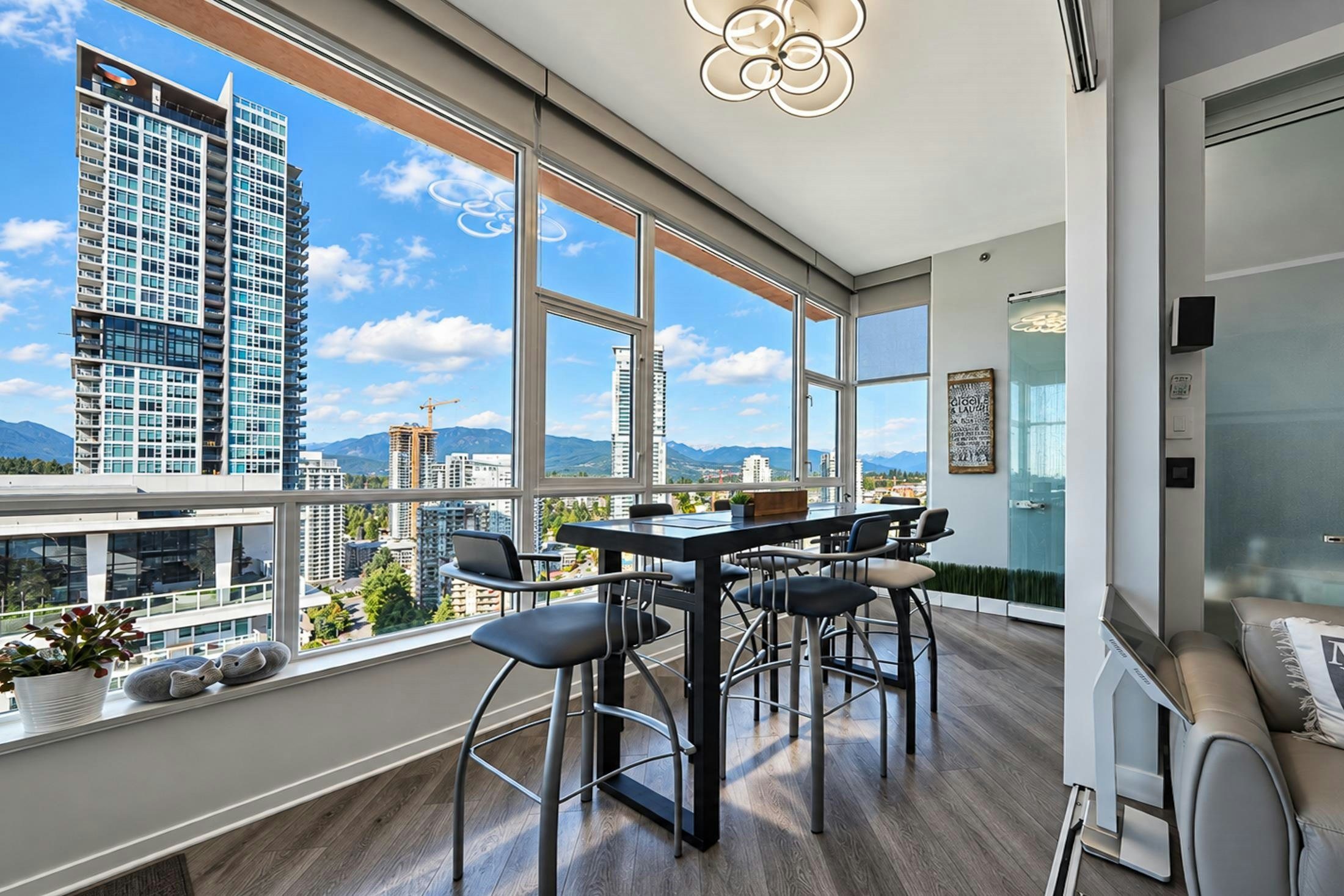 2303-691 North Road, Burnaby, BC, V3J 0H9 - 9